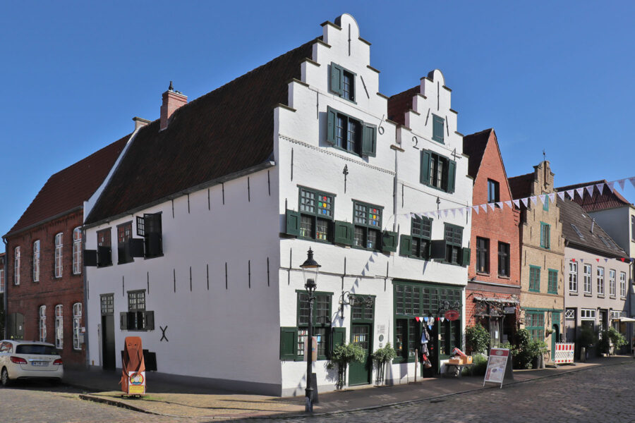 Friedrichstadt - Prinzenstraße mit Doppelgiebelhaus