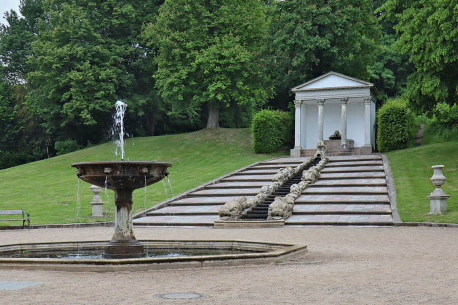 Schleswig - Schloss Gottorf - Tempel im Barockgarten