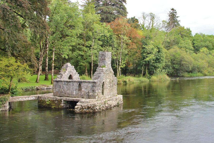 Cong - The Monk's Fishing Cottage