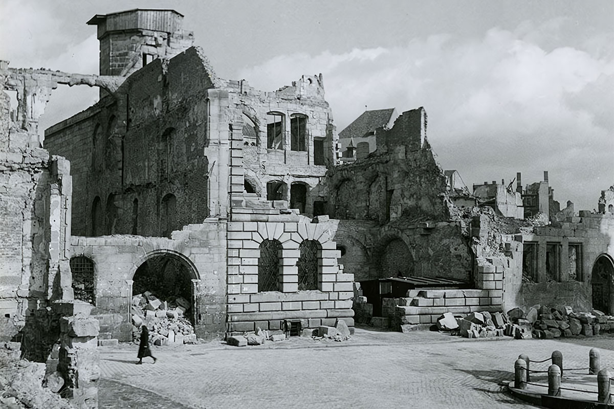 Nürnberg - zerstörtes Pellerhaus 1950