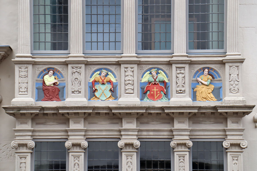 Lemgo - Hexenbürgermeisterhaus - Reliefs an Auslucht