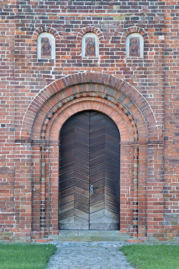Jerichow - Stiftskirche - Westportal