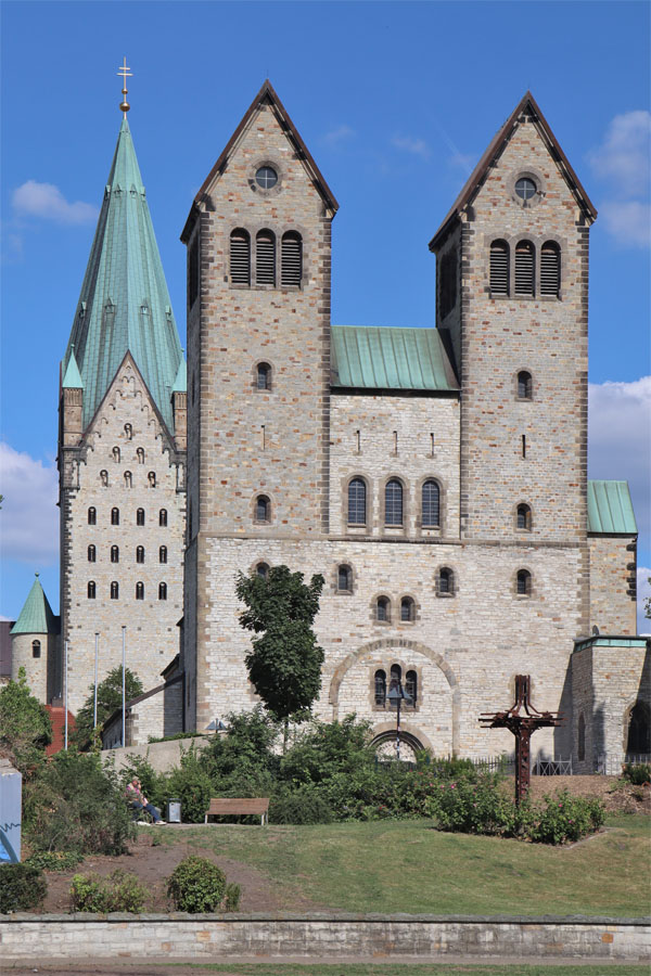 Paderborn - Abdinghofkirche - Westfassade