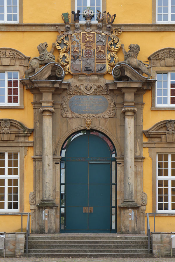 Osnabrück - Fürstbischöfliches Schloss - Portal