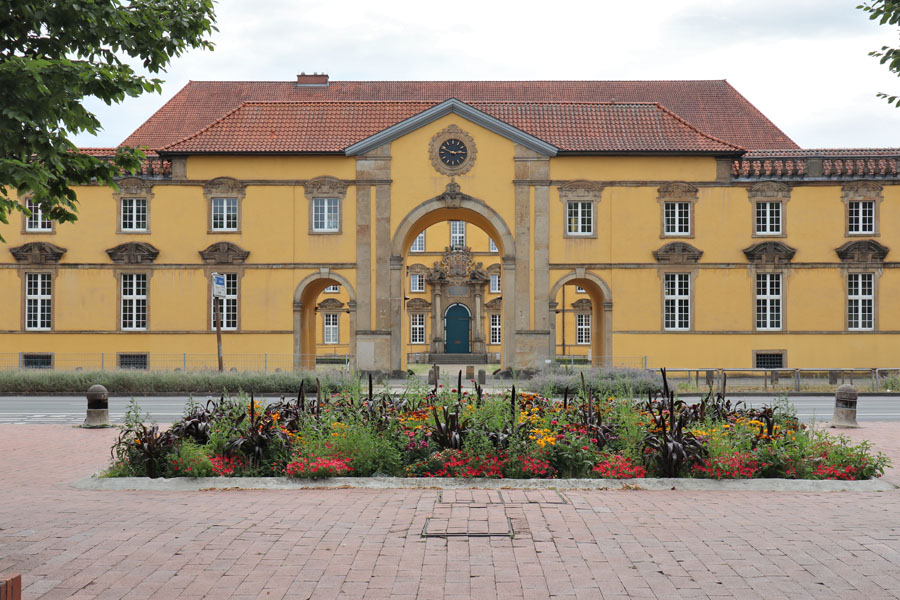 Osnabrück - Fürstbischöfliches Schloss - Uhrflügel