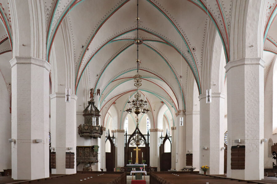 Grimmen - St. Marien - Mittelschiff