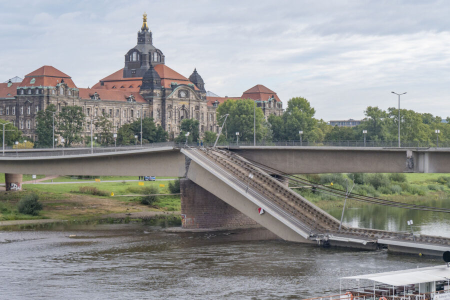 Carolabrücke Dresden nach dem Einsturz