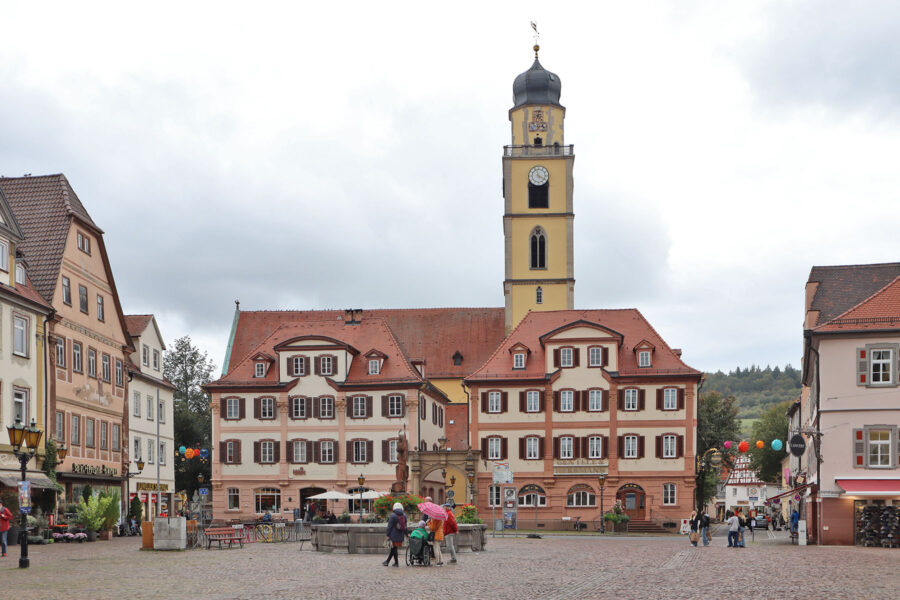 Bad Mergentheim - Marktplatz mit Zwillingshäusern