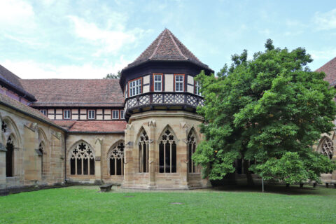Kloster Maulbronn - Kreuzgang mit Brunnenhaus