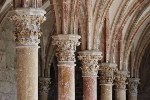 Kloster Walkenried - Kapitelle im Kreuzgang